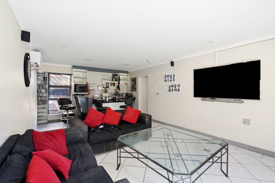 4 Bedroom Property for Sale in Paulshof Gauteng