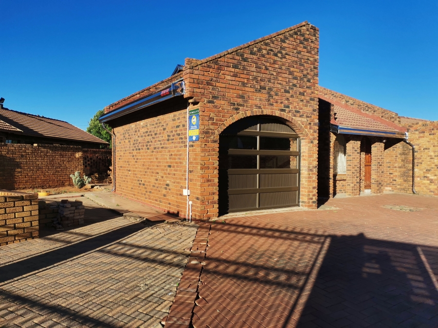 3 Bedroom Property for Sale in Kwa Thema Gauteng