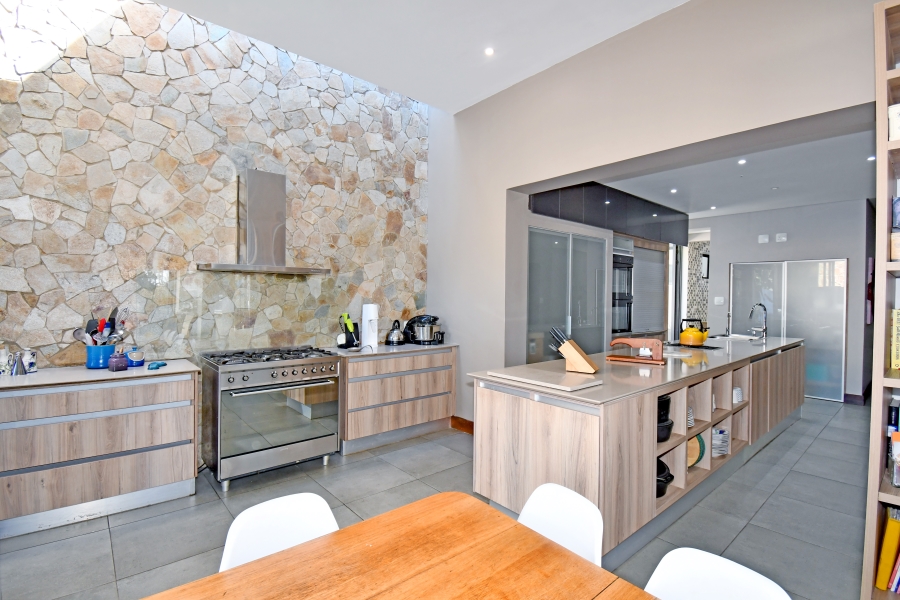 5 Bedroom Property for Sale in Northcliff Gauteng