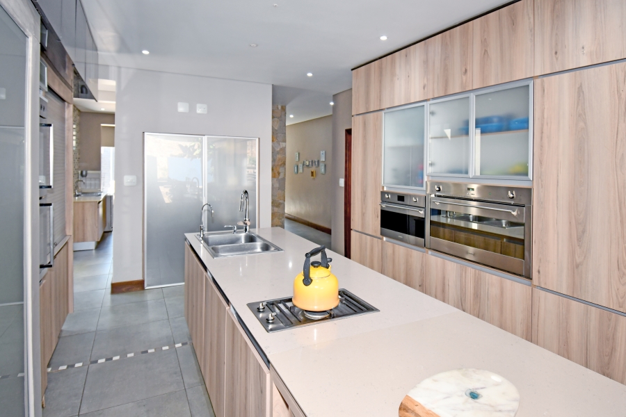 5 Bedroom Property for Sale in Northcliff Gauteng