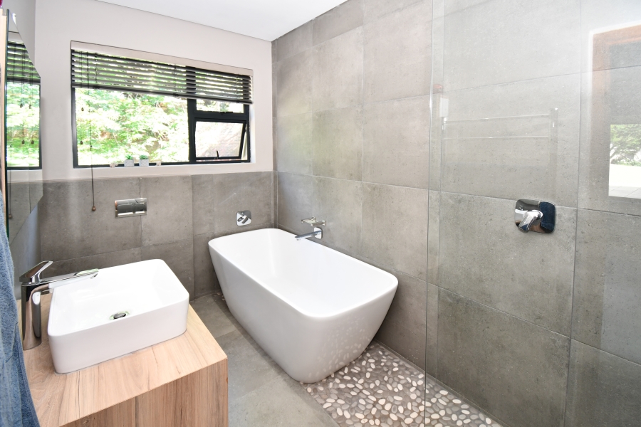 5 Bedroom Property for Sale in Northcliff Gauteng