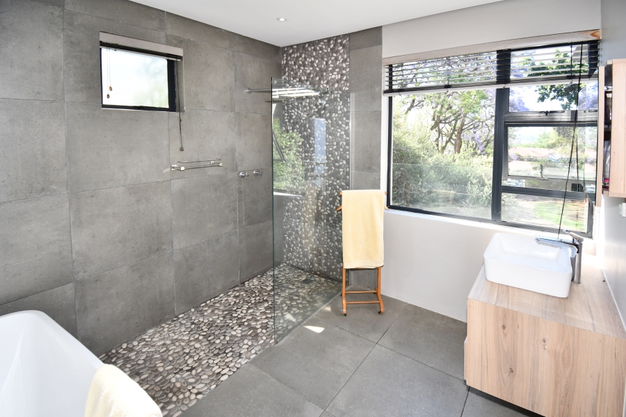 5 Bedroom Property for Sale in Northcliff Gauteng