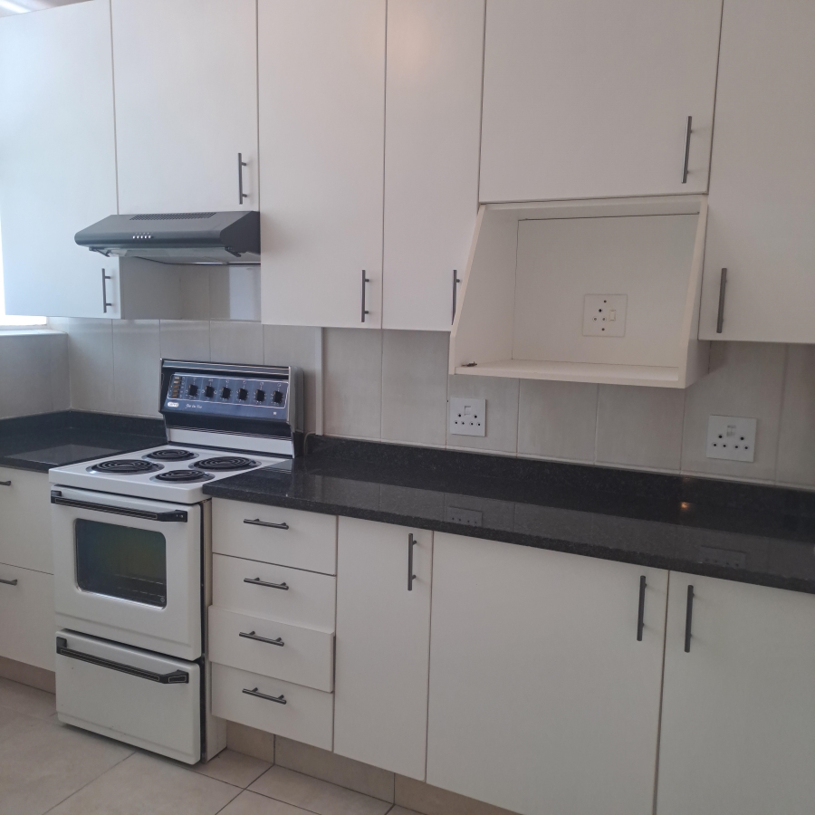 To Let 1 Bedroom Property for Rent in Glensan Gauteng
