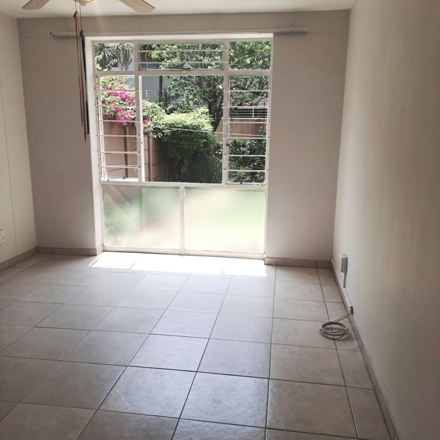 To Let 1 Bedroom Property for Rent in Glensan Gauteng