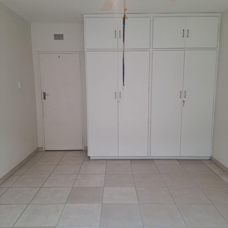 To Let 1 Bedroom Property for Rent in Glensan Gauteng