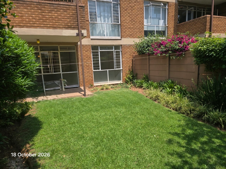 To Let 1 Bedroom Property for Rent in Glensan Gauteng