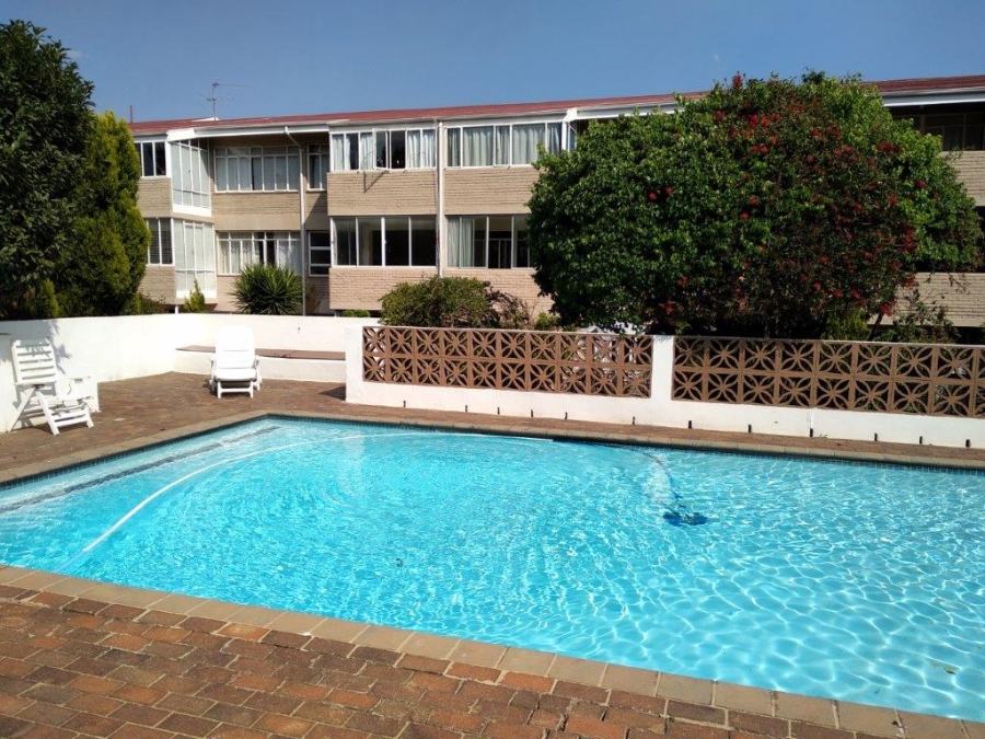 To Let 1 Bedroom Property for Rent in Glensan Gauteng