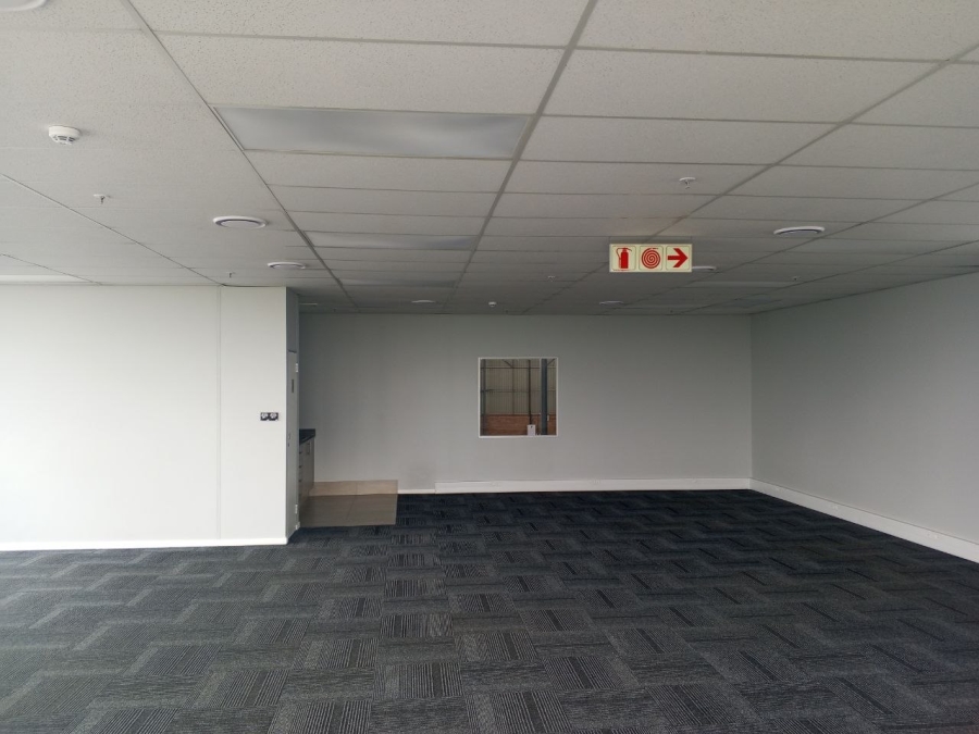 To Let Commercial Property for Rent in Airport Park Gauteng