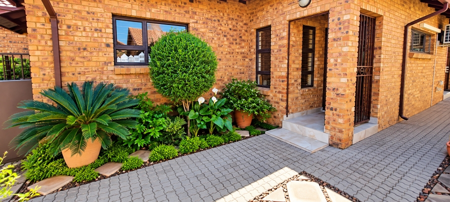 2 Bedroom Property for Sale in Sunward Park Gauteng