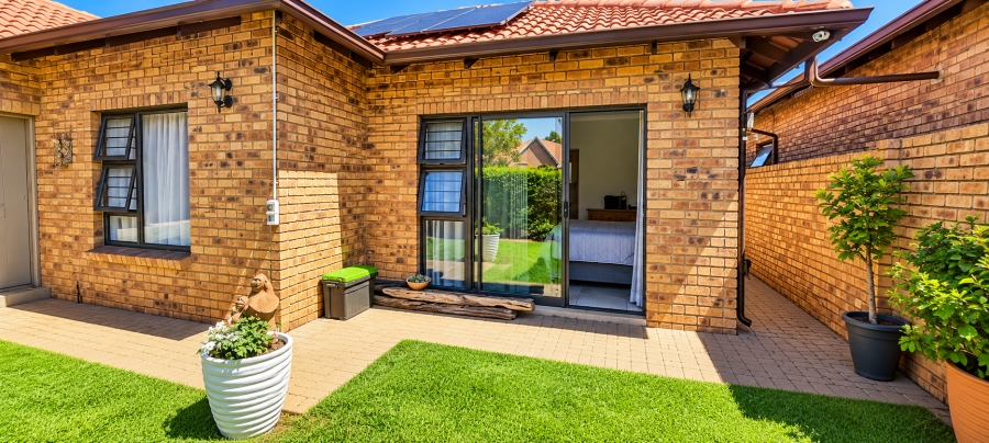 2 Bedroom Property for Sale in Sunward Park Gauteng