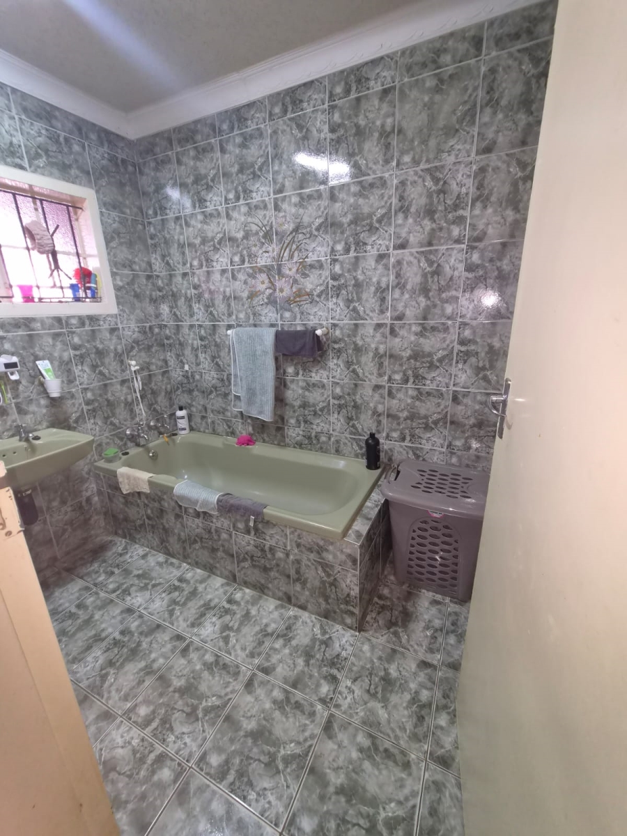 4 Bedroom Property for Sale in Ennerdale Gauteng