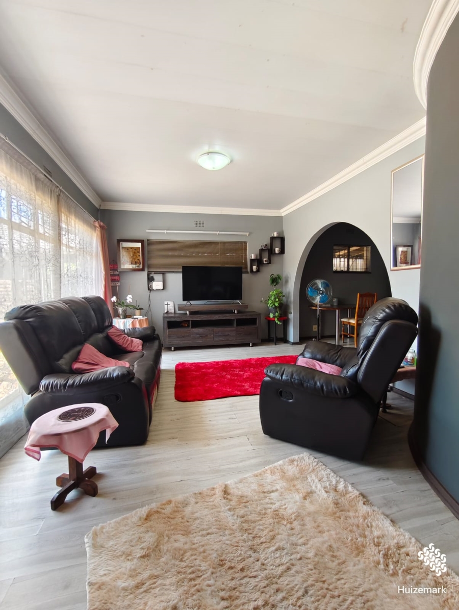 3 Bedroom Property for Sale in Vanderbijlpark SE 6 Gauteng