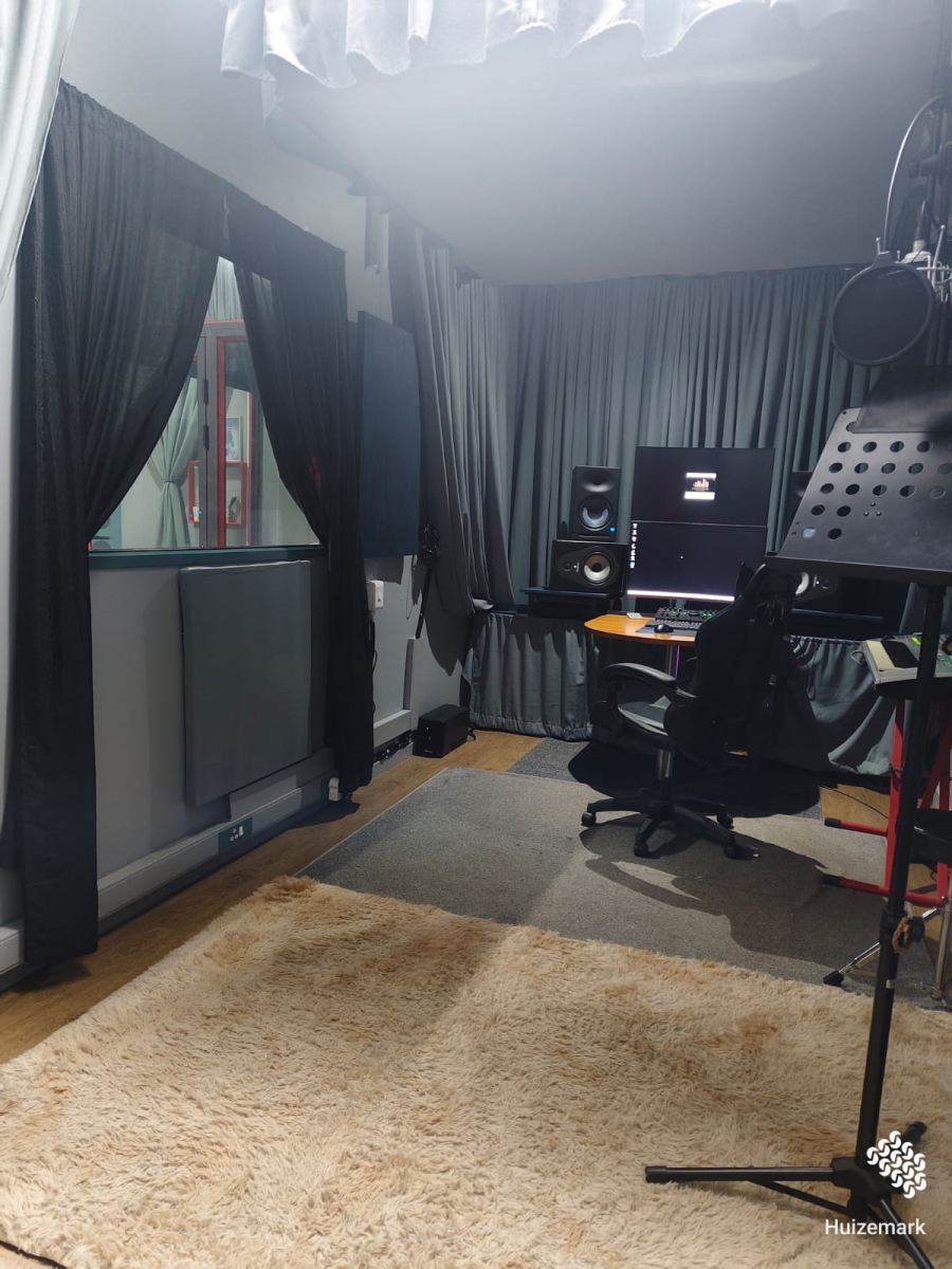 3 Bedroom Property for Sale in Vanderbijlpark SE 6 Gauteng