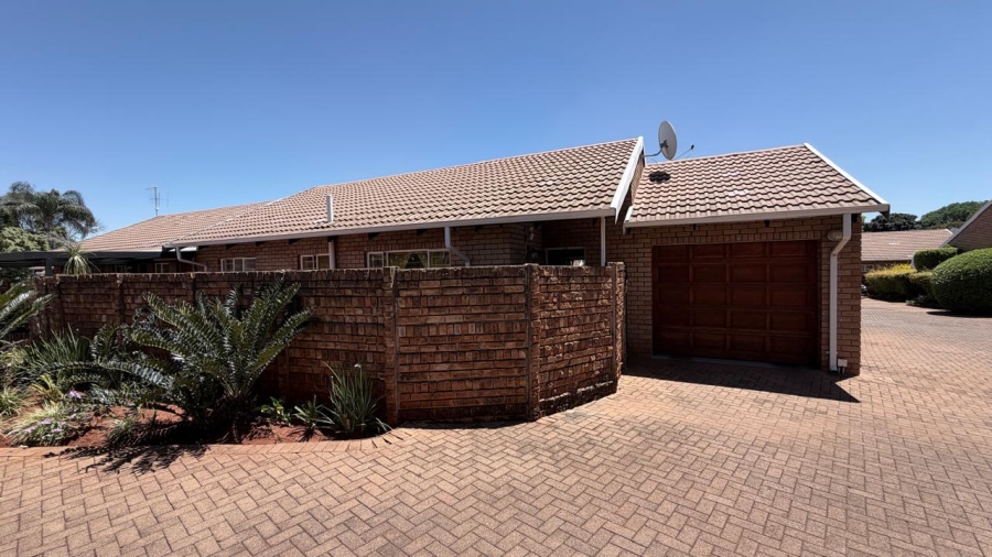 2 Bedroom Property for Sale in Annlin Gauteng