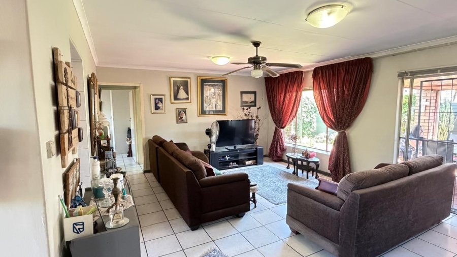 2 Bedroom Property for Sale in Annlin Gauteng