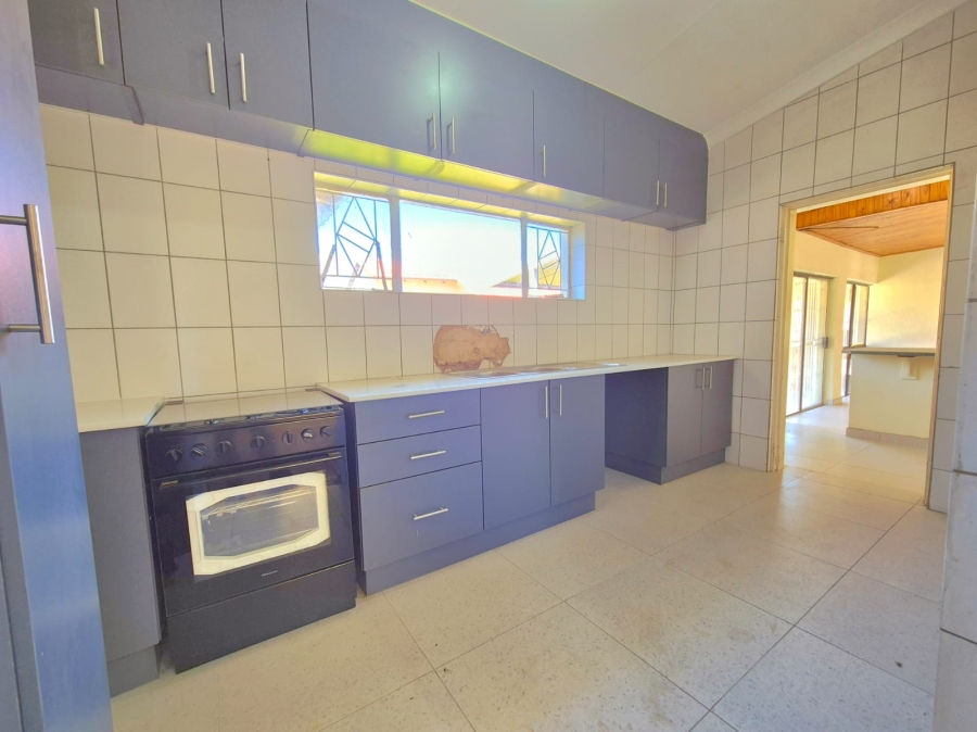To Let 5 Bedroom Property for Rent in Brenthurst Gauteng