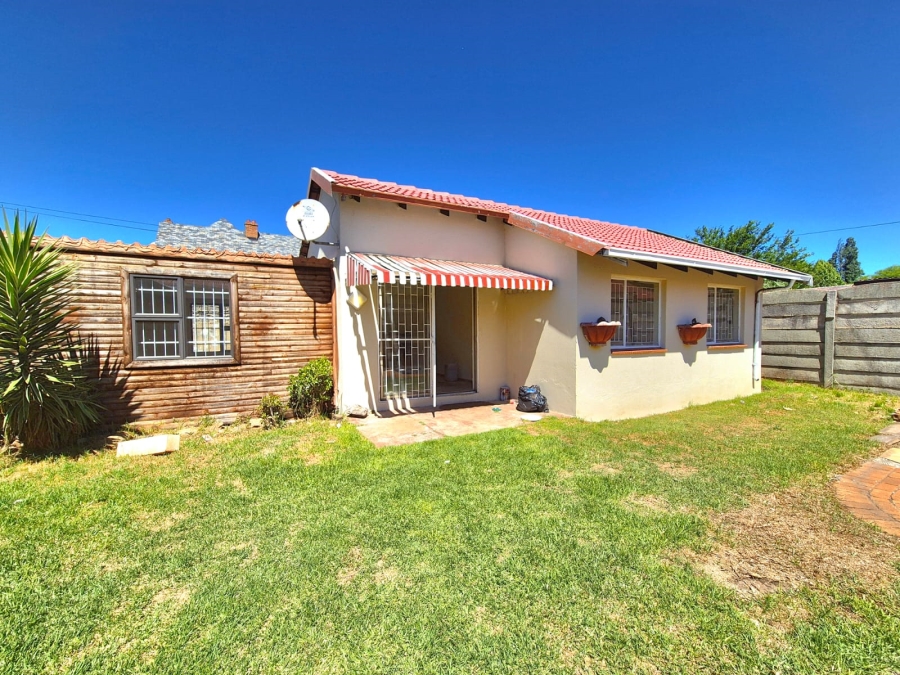 To Let 5 Bedroom Property for Rent in Brenthurst Gauteng