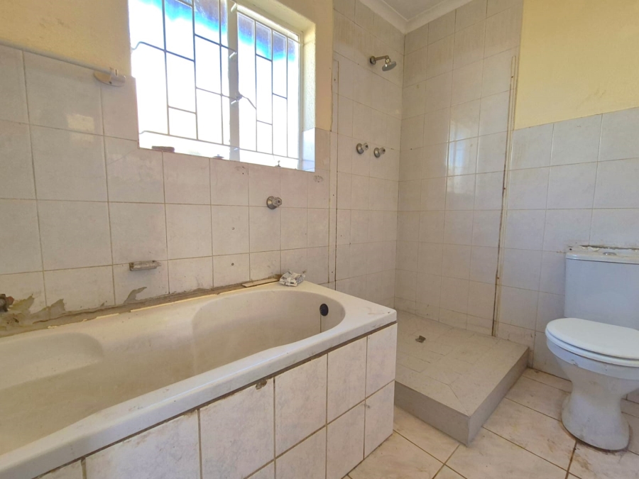 To Let 5 Bedroom Property for Rent in Brenthurst Gauteng