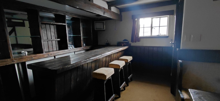 To Let 5 Bedroom Property for Rent in Lakefield Gauteng