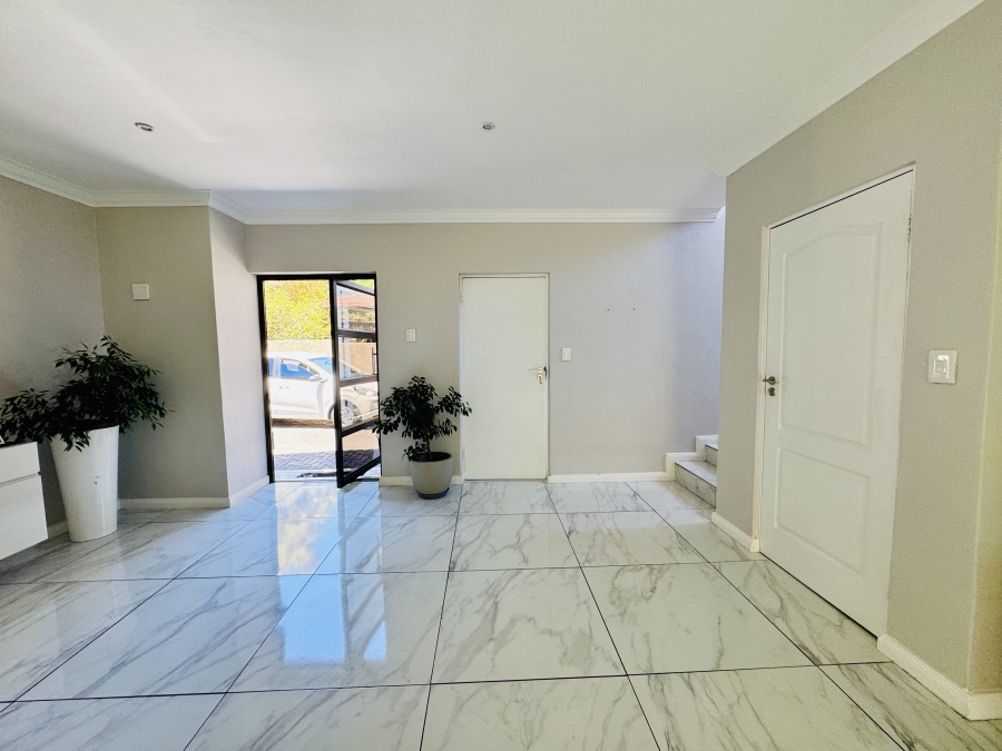 4 Bedroom Property for Sale in Maroeladal Gauteng