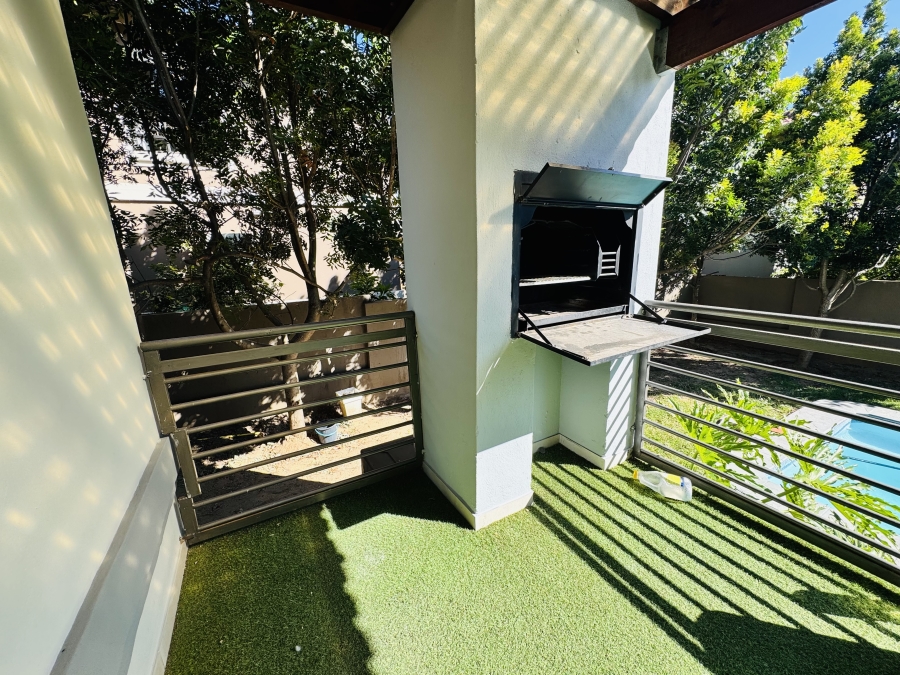 4 Bedroom Property for Sale in Maroeladal Gauteng