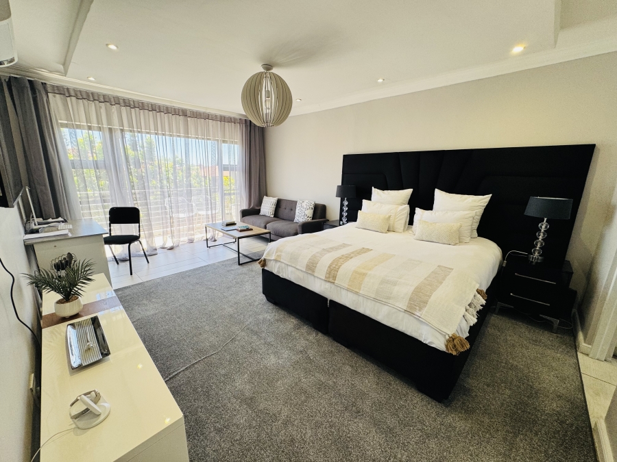 4 Bedroom Property for Sale in Maroeladal Gauteng