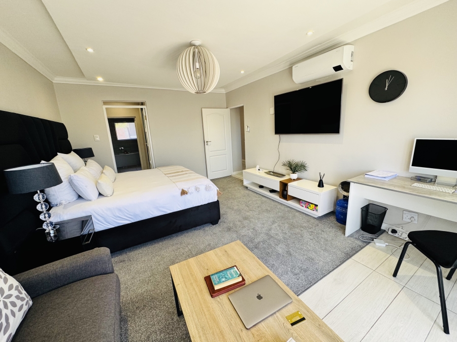 4 Bedroom Property for Sale in Maroeladal Gauteng