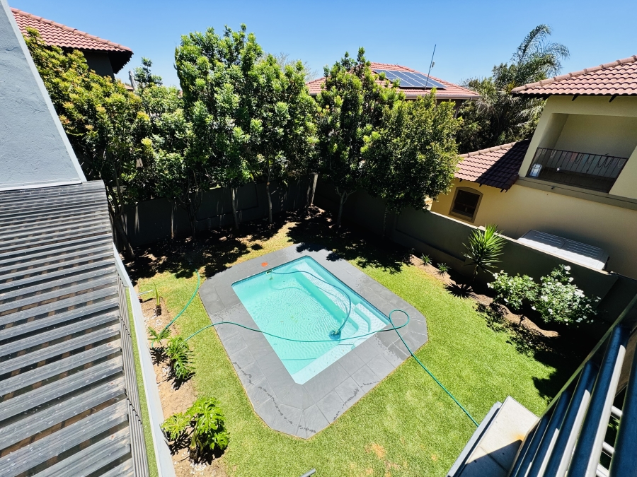 4 Bedroom Property for Sale in Maroeladal Gauteng