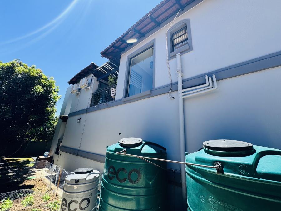 4 Bedroom Property for Sale in Maroeladal Gauteng