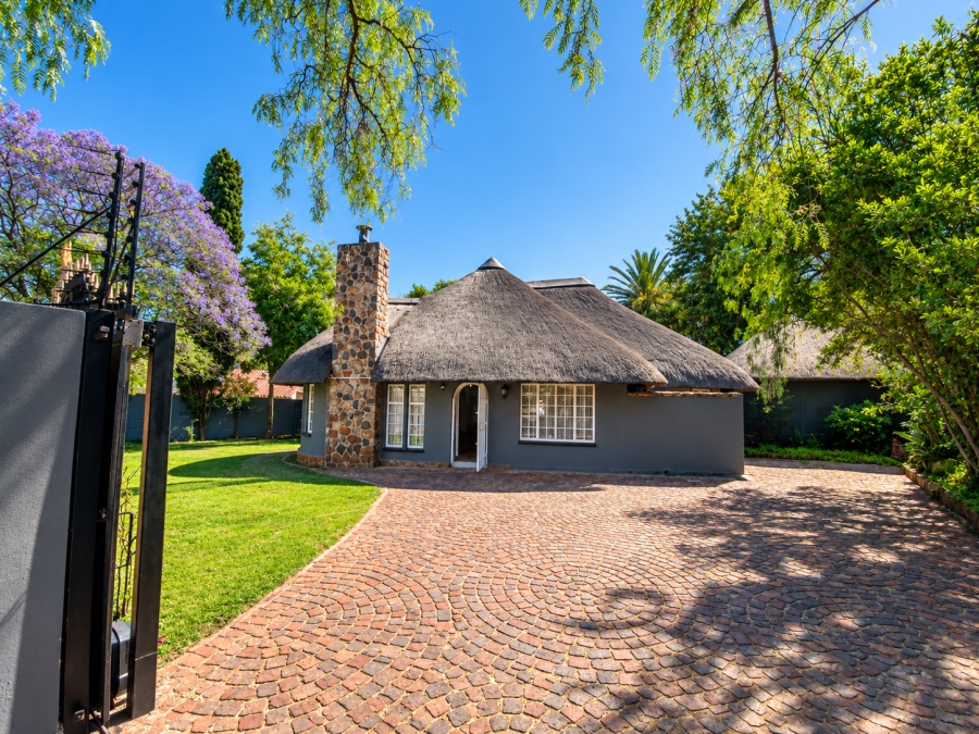 To Let 3 Bedroom Property for Rent in Croydon Gauteng