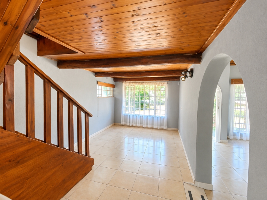 To Let 3 Bedroom Property for Rent in Croydon Gauteng