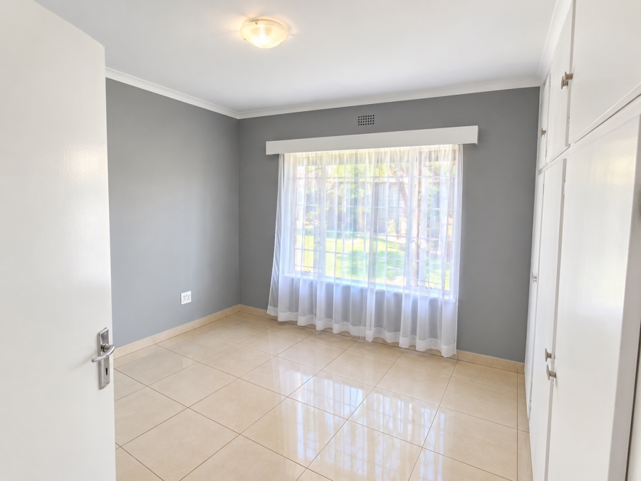 To Let 3 Bedroom Property for Rent in Croydon Gauteng