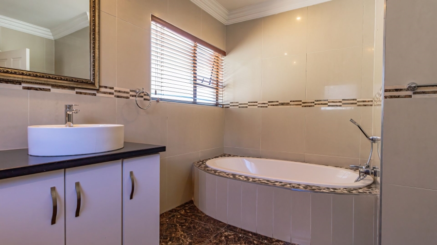 To Let 4 Bedroom Property for Rent in Midlands Estate Gauteng