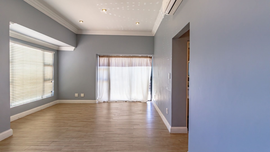 To Let 4 Bedroom Property for Rent in Midlands Estate Gauteng