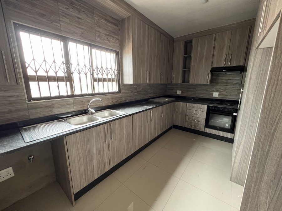 To Let 3 Bedroom Property for Rent in Erasmia Gauteng