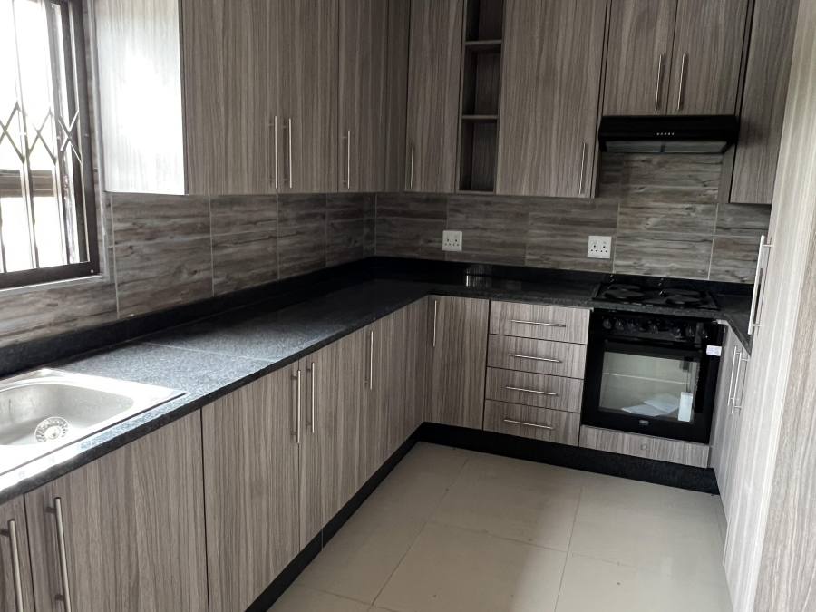 To Let 3 Bedroom Property for Rent in Erasmia Gauteng