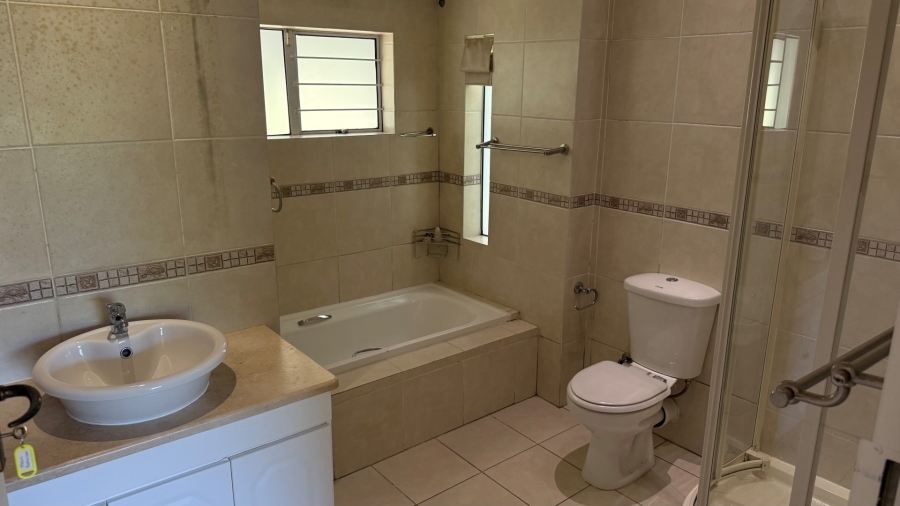 To Let 3 Bedroom Property for Rent in Bryanston Gauteng