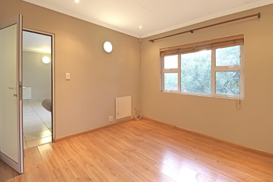 To Let 3 Bedroom Property for Rent in Bryanston Gauteng