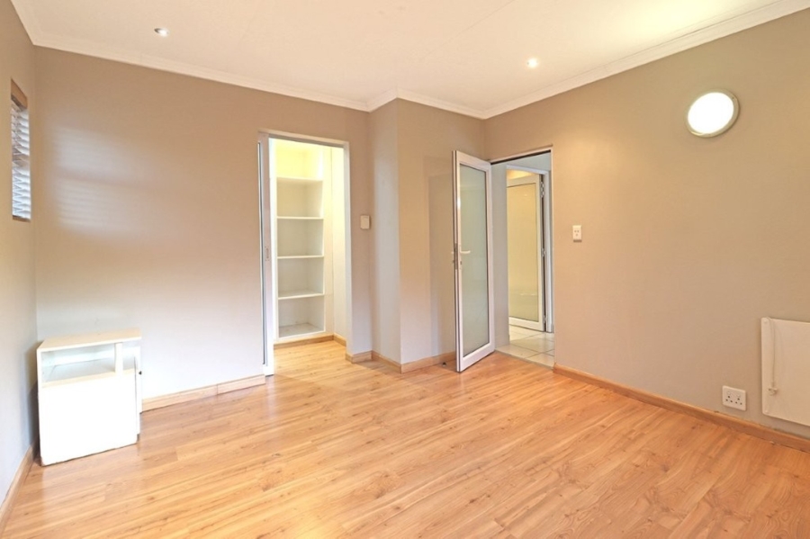 To Let 3 Bedroom Property for Rent in Bryanston Gauteng