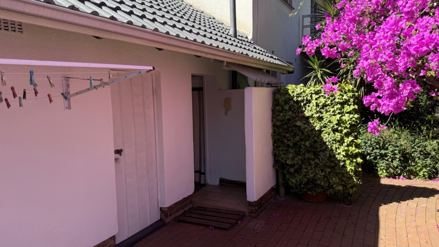 To Let 3 Bedroom Property for Rent in Bryanston Gauteng