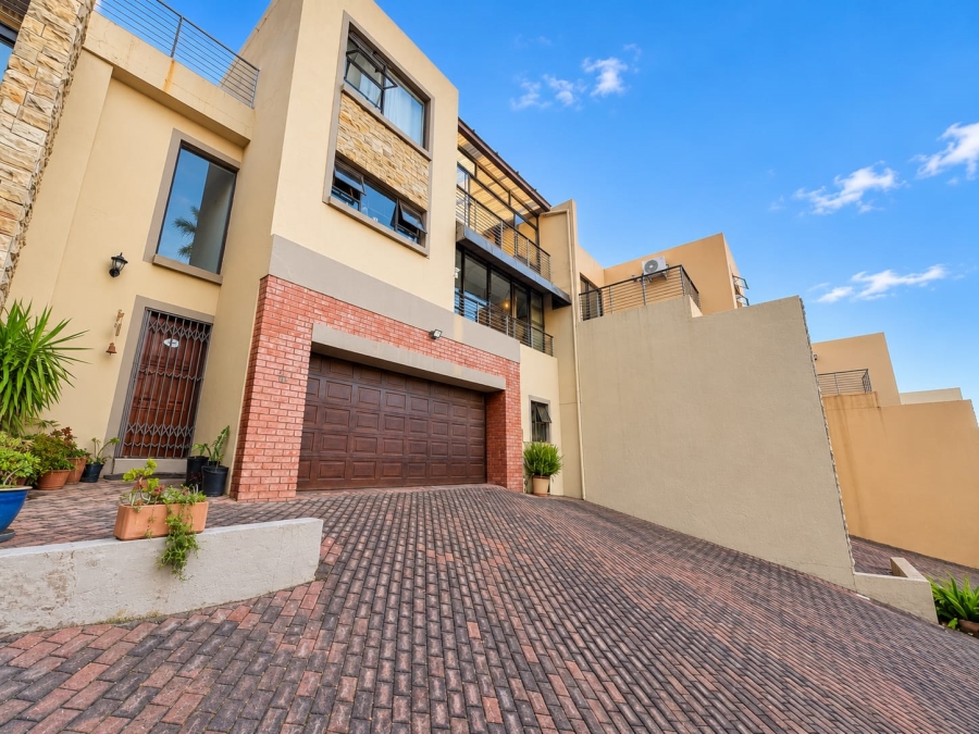 3 Bedroom Property for Sale in Roodekrans Gauteng