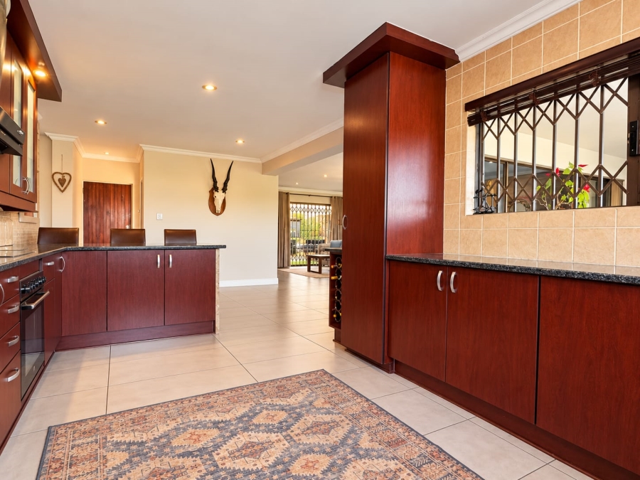 3 Bedroom Property for Sale in Roodekrans Gauteng