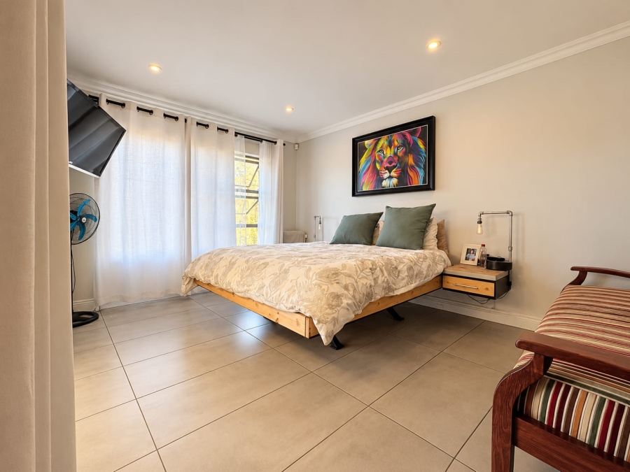 3 Bedroom Property for Sale in Roodekrans Gauteng