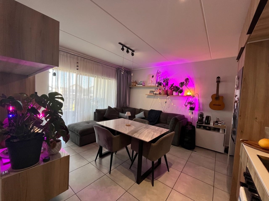 1 Bedroom Property for Sale in Waterfall Gauteng