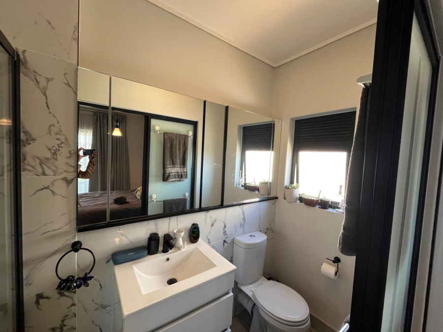 1 Bedroom Property for Sale in Waterfall Gauteng