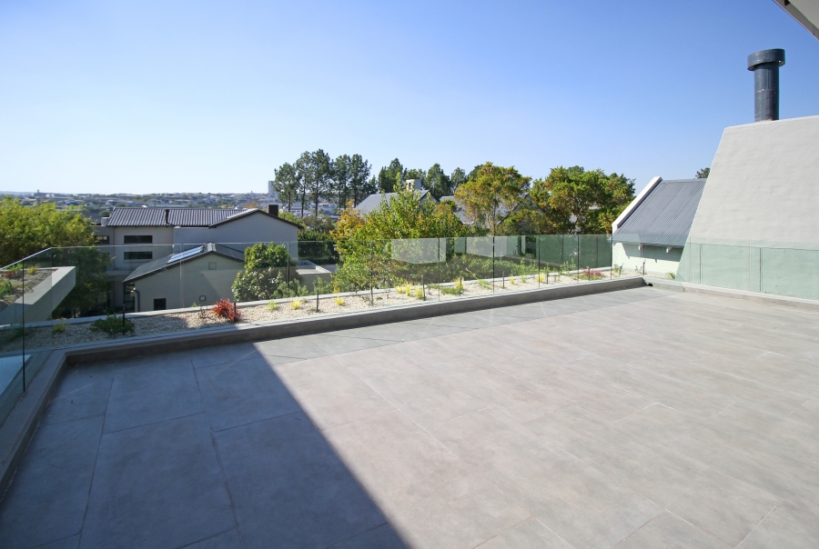 5 Bedroom Property for Sale in Waterfall Country Estate Gauteng