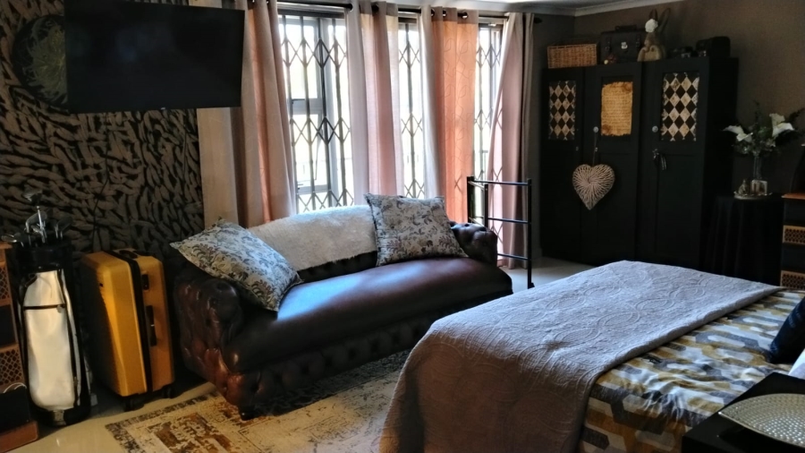 4 Bedroom Property for Sale in Kenmare Gauteng