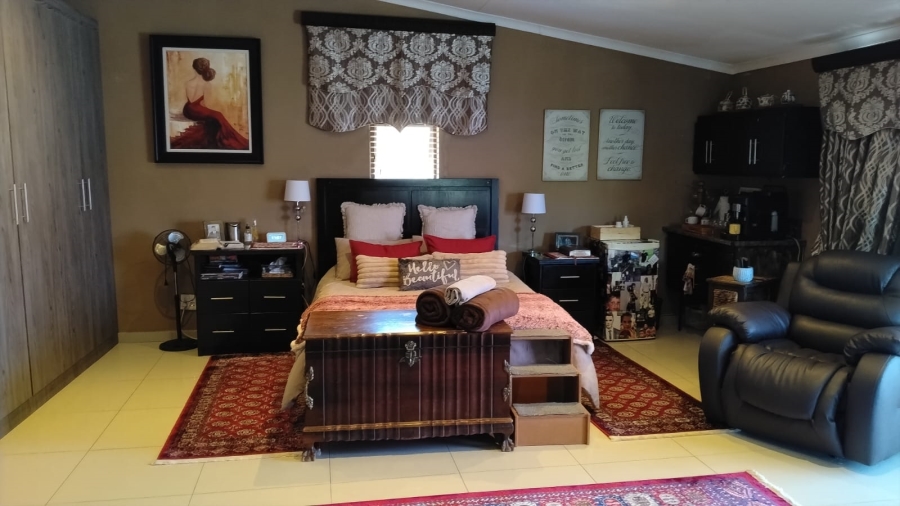 4 Bedroom Property for Sale in Kenmare Gauteng