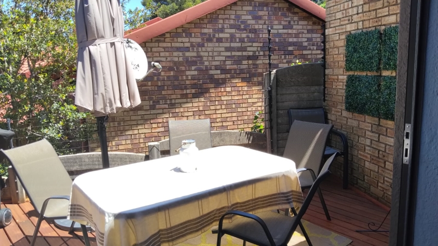 4 Bedroom Property for Sale in Kenmare Gauteng