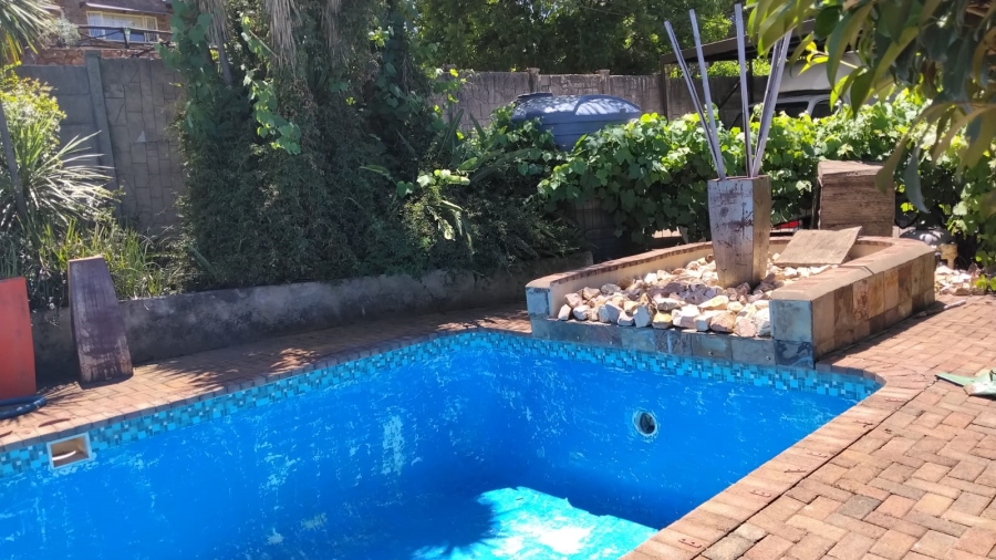 4 Bedroom Property for Sale in Kenmare Gauteng